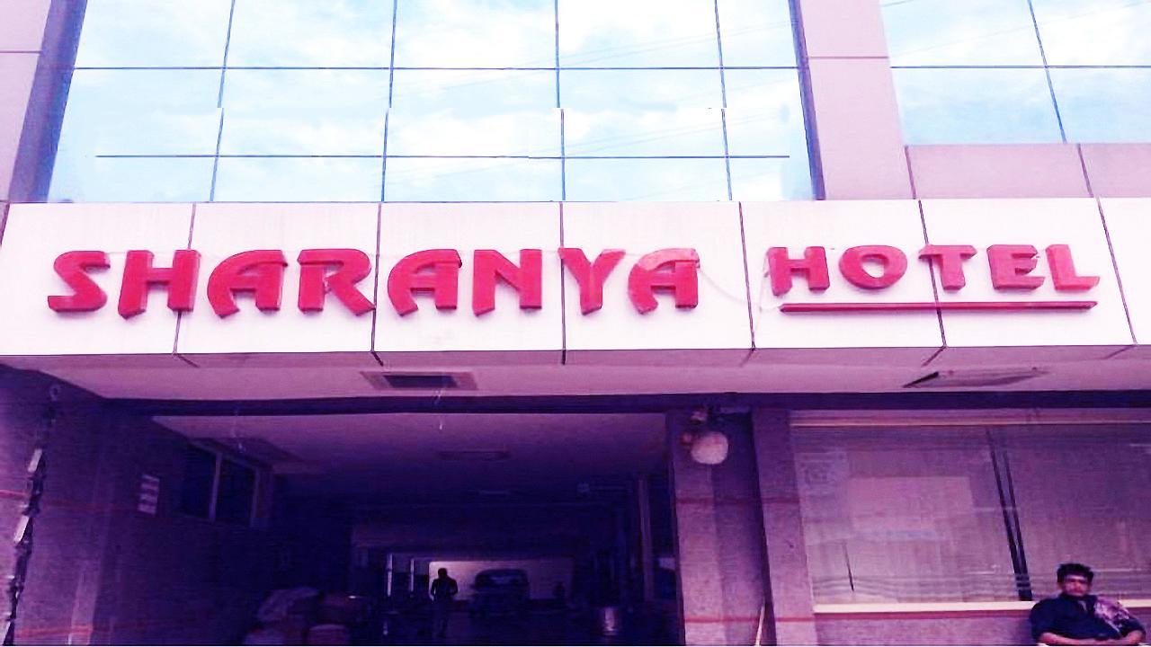Sharanya Hotel Warangal Dış mekan fotoğraf