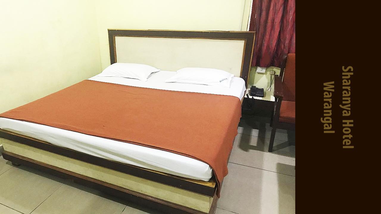 Sharanya Hotel Warangal Dış mekan fotoğraf